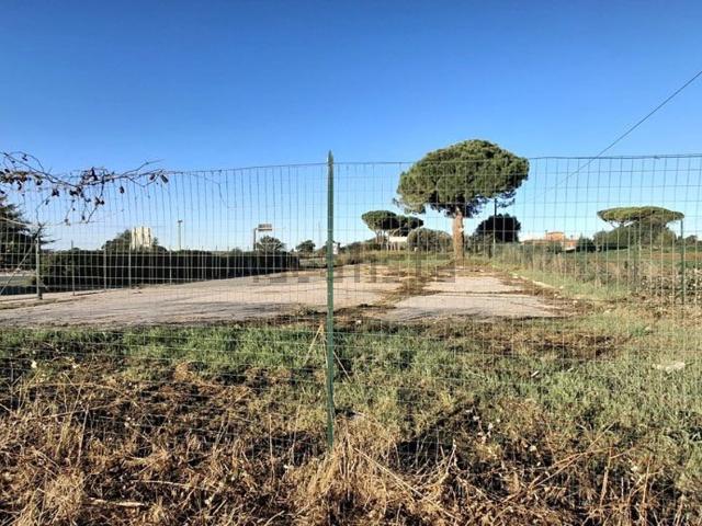 Terreno in vendita di 1500 m² in Strada Statale 1, 6
