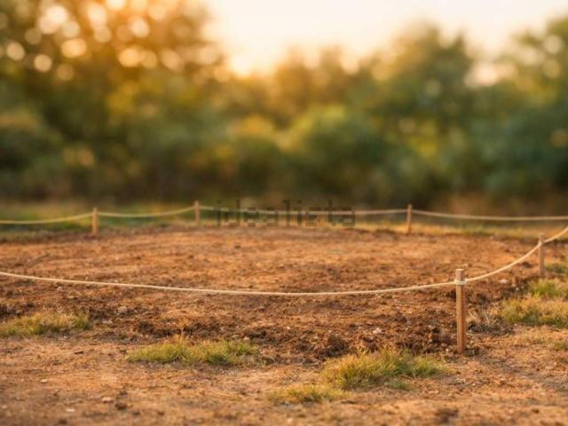 Terreno in vendita di 1500 m² in Via Salona