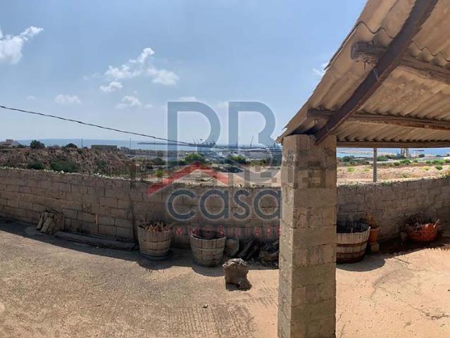 Terreno in vendita di 150 m² in Via del Gelsomino