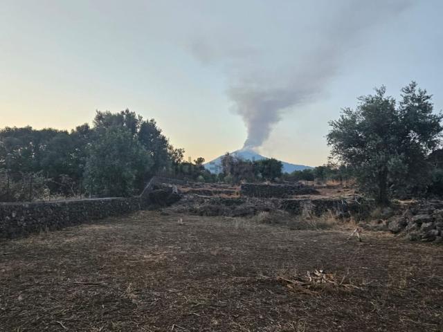 Terreno in vendita di 15270 m² in Via Santa Caterina, 36