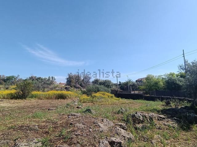 Terreno in vendita di 15270 m² in Via Santa Caterina, 36