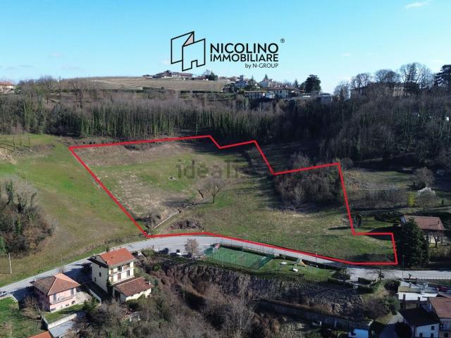 Terreno in vendita di 16470 m² in Via Alba