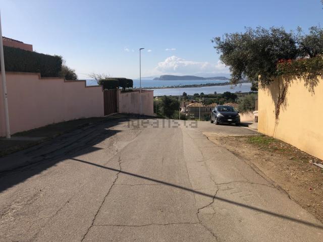 Terreno in vendita di 1650 m² in Via Biora