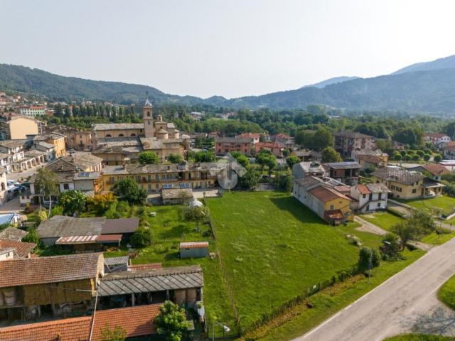 Terreno in vendita di 1652 m² in Via Pian Croesio