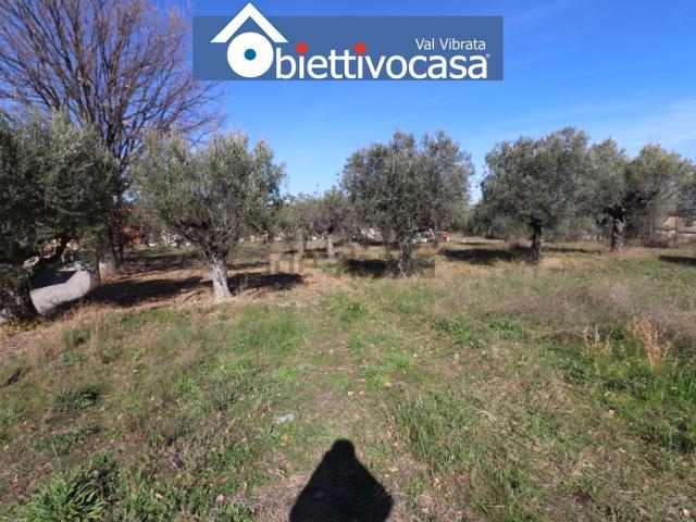 Terreno in vendita di 1660 m² in Contrada Capo di Valle Medio, 27