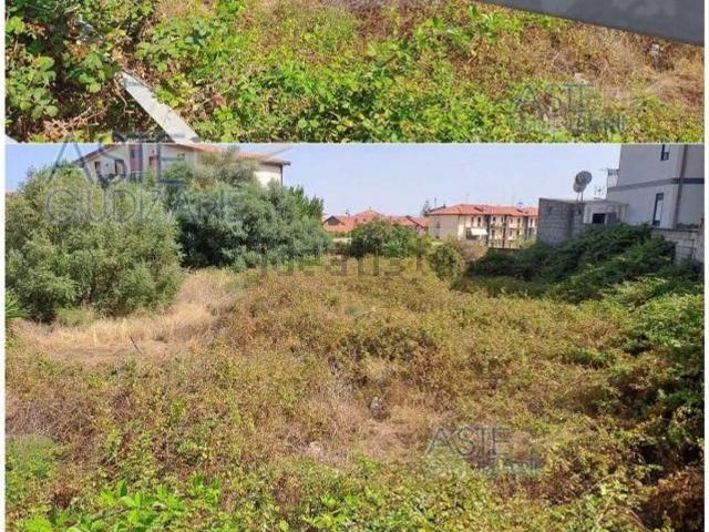 Terreno in vendita di 1665 m² in Via dei Lilla
