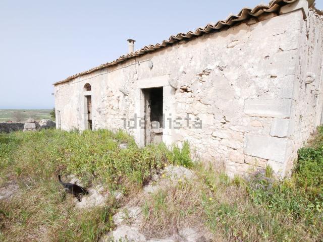 Terreno in vendita di 168000 m² in Contrada Gelso, 8