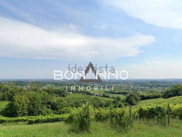 Terreno in vendita di 16000 m² in Via Costa Rive