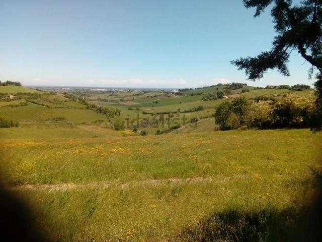 Terreno in vendita di 16000 m² in Via Rio Rose