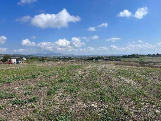 Terreno in vendita di 16000 m² in Contrada Mosti