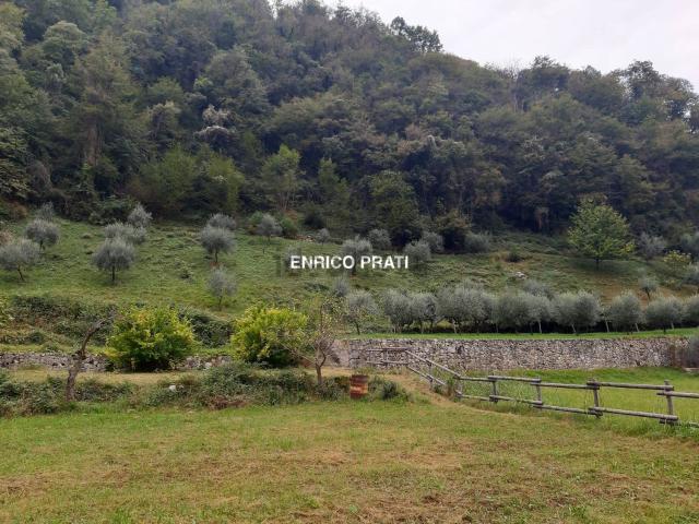 Terreno in vendita di 1600 m² in Via Vialetti, 7