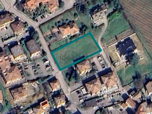 Terreno in vendita di 1781 m² in Via Bacuccola, 1