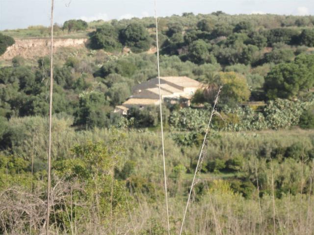 Terreno in vendita di 170000 m² in Via Cacc. delle Alpi, 342