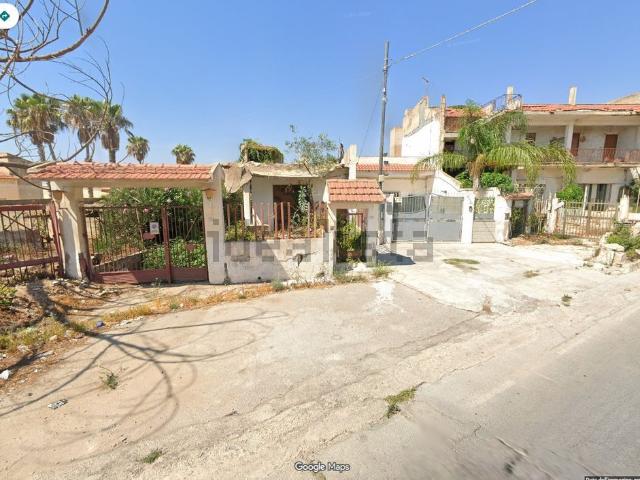 Terreno in vendita di 1700 m² in Strada per Vittoria, 76