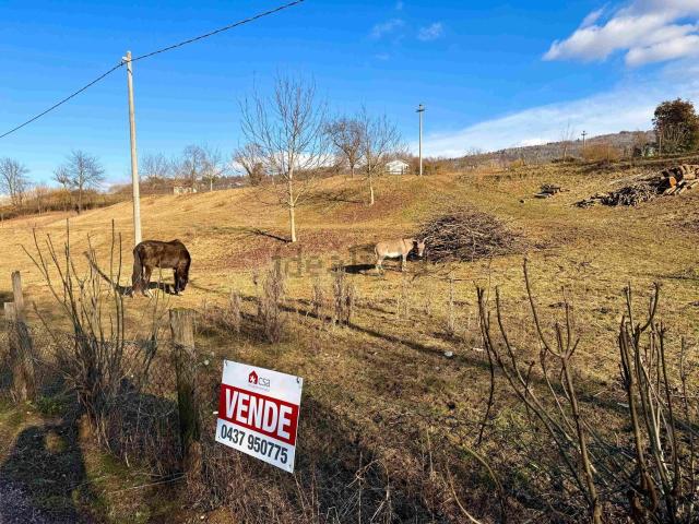 Terreno in vendita di 1710 m² in Via Triches Centro