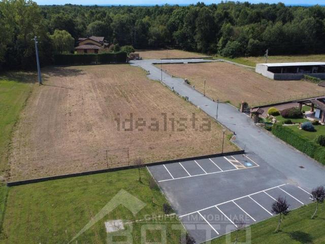 Terreno in vendita di 1860 m² in Via Statale