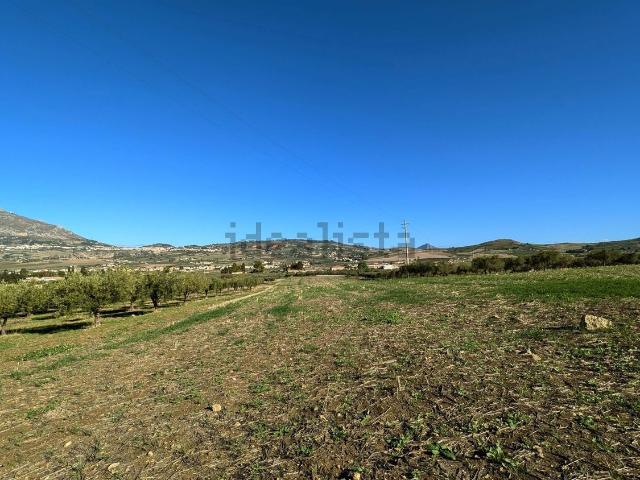 Terreno in vendita di 18690 m² in Via Ramella