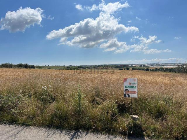 Terreno in vendita di 18700 m² in Vicolo Burgio