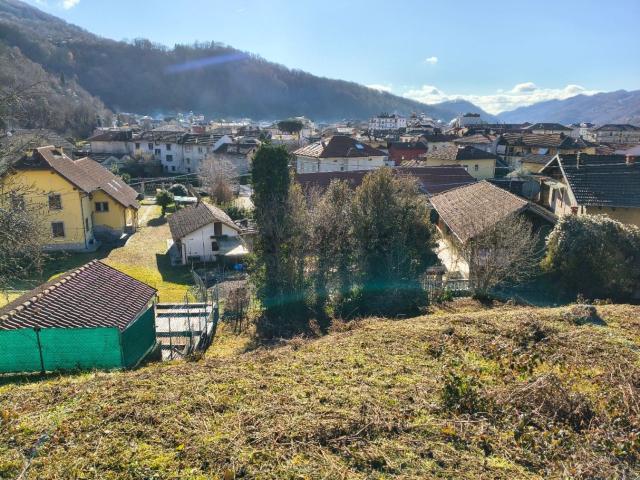 Terreno in vendita di 1870 m² in Via Giovanni Amendola
