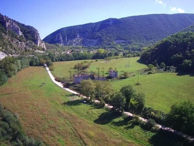Terreno in vendita di 1800000 m² in Strada Septempedana