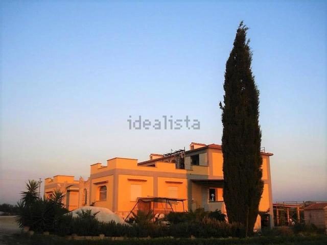 Terreno in vendita di 180000 m² in Contrada Seggio