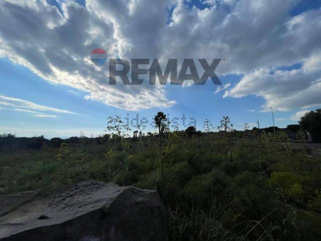 Terreno in vendita di 18000 m² in Contrada Davara