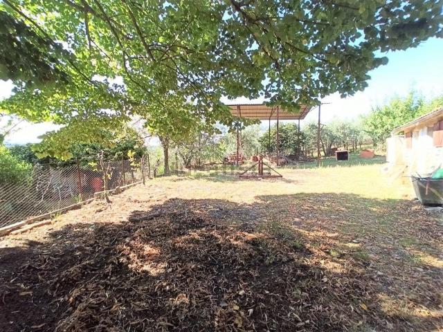 Terreno in vendita di 1800 m² in Località Cerreta, 61