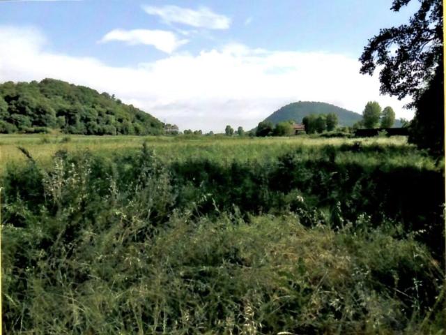 Terreno in vendita di 18225 m² in Via Pozzacale