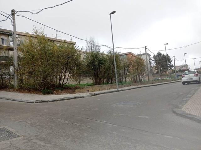 Terreno in vendita di 1825 m² in Via Torino