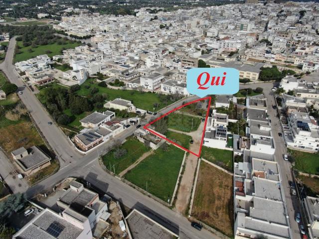 Terreno in vendita di 1948 m² in Via San Michele Salentino, 77