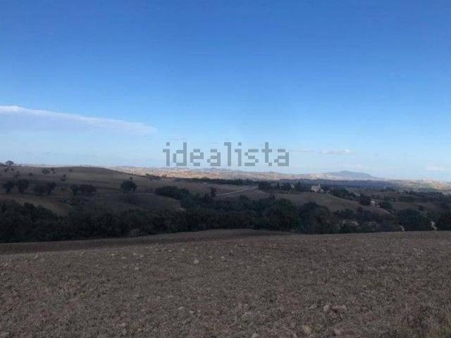 Terreno in vendita di 198000 m² in Contrada San Lorenzo