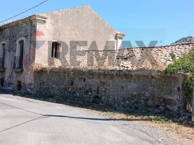 Terreno in vendita di 19080 m² in Strada Provinciale 81, 84