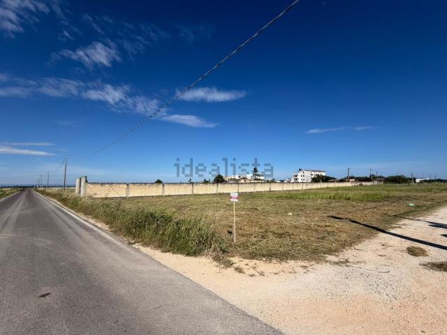 Terreno in vendita di 2056 m² in Contrada Stornara