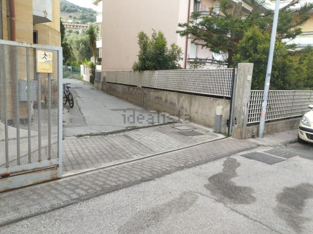Terreno in vendita di 20000 m² in Via Cesare Battisti, 264