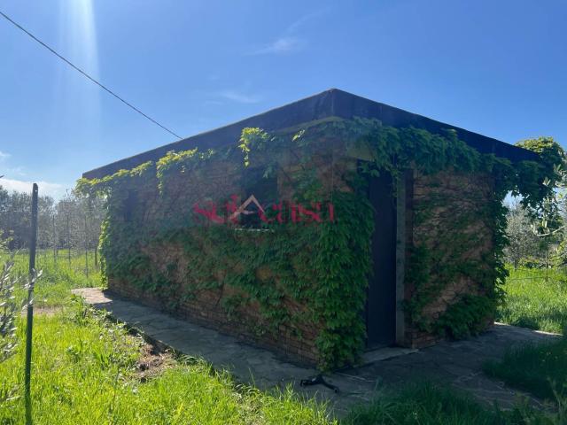 Terreno in vendita di 2000 m² in Strada del Pingrossino
