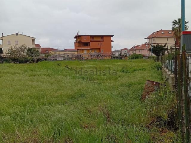 Terreno in vendita di 2000 m² in Via degli Itali, 4