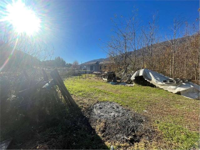 Terreno in vendita di 2000 m² in Via Sanguegno