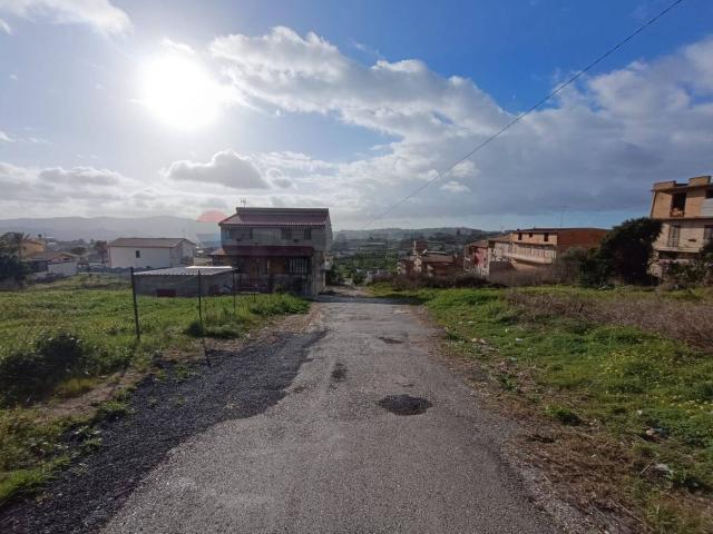 Terreno in vendita di 200 m² in Via Antonio Lombardo