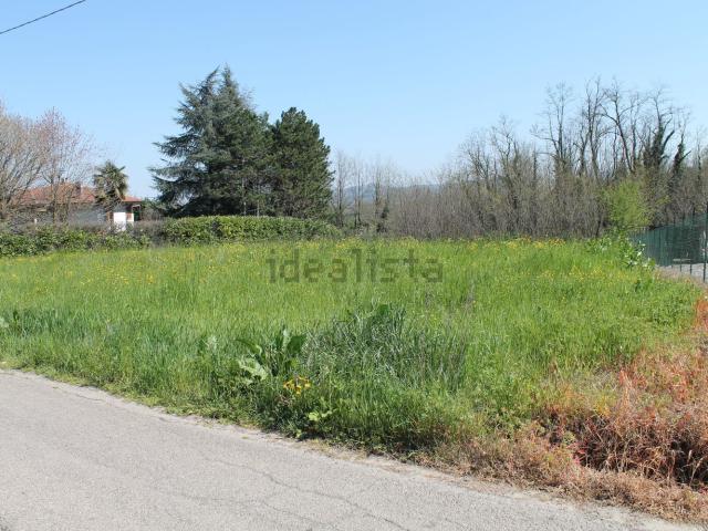 Terreno in vendita di 2140 m² in Via Sul Monte, 1