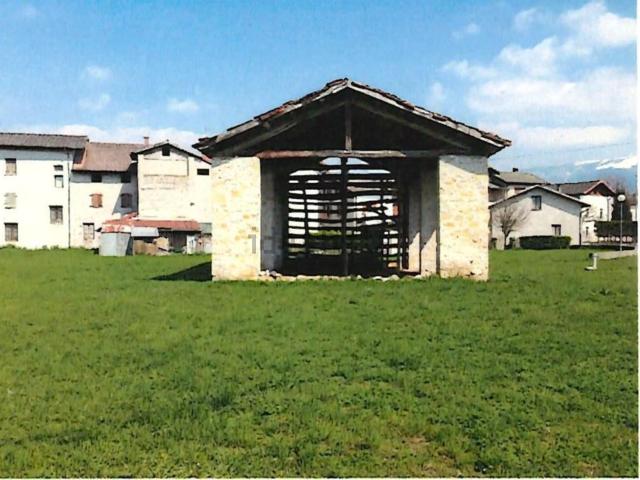 Terreno in vendita di 2150 m² in Via Matteo Cesa