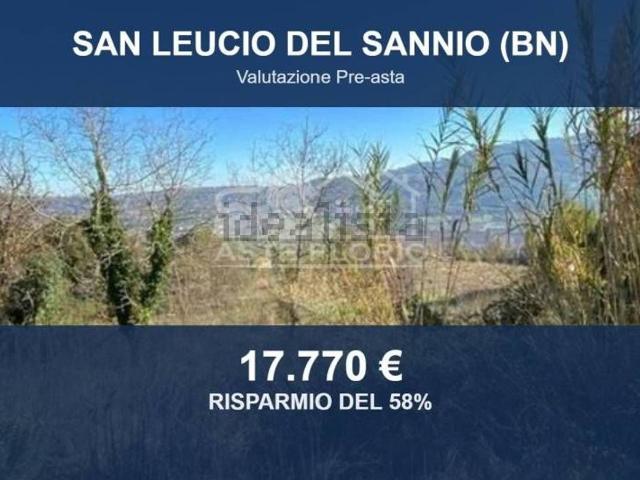 Terreno in vendita di 21068 m² in Via San Marcello