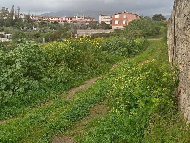 Terreno in vendita di 2123 m² in Via Campidano