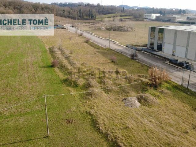 Terreno in vendita di 2138 m² in Traversa Circ Bran
