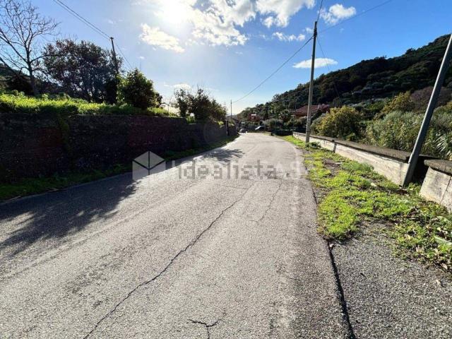 Terreno in vendita di 225 m² in Via Botte