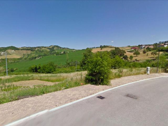 Terreno in vendita di 2261 m² in Strada Provinciale Peglio Bivio San Donato