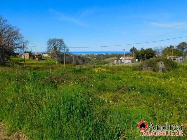 Terreno in vendita di 2273 m² in Corso del Pollino, 45