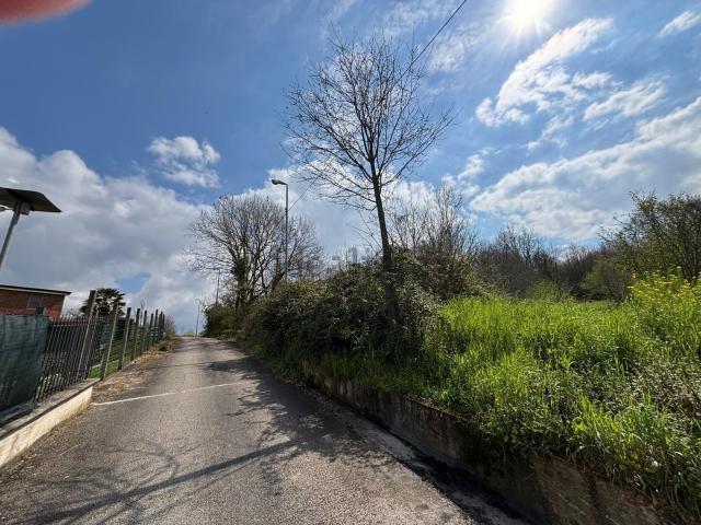 Terreno in vendita di 2281 m² in Via Saudella