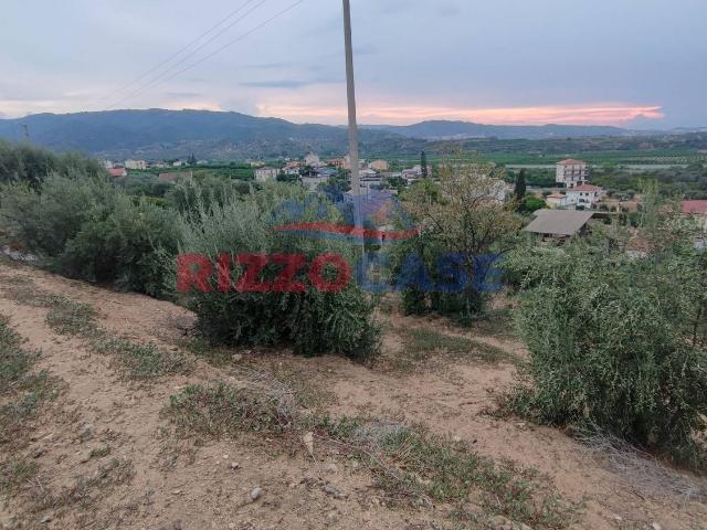 Terreno in vendita di 2200 m² in Contrada Lampa Patire