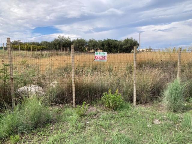 Terreno in vendita di 2200 m² in Contrada Siracusano Bellavista