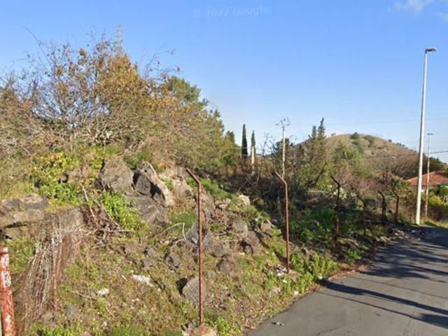 Terreno in vendita di 2200 m² in Via Enrico Fermi